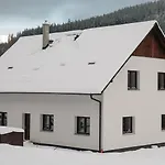 U Zajicu - Rodinne S Moznosti Finske Sauny Apartment Karlov (Bruntal)