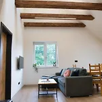 Apartment U Zajicu - Rodinne S Moznosti Finske Sauny