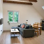 Apartment U Zajicu - Rodinne S Moznosti Finske Sauny *